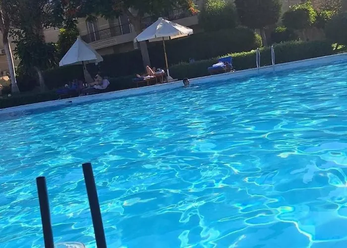 Apartment Lagoon View Stylish 1br The View Sheikh *